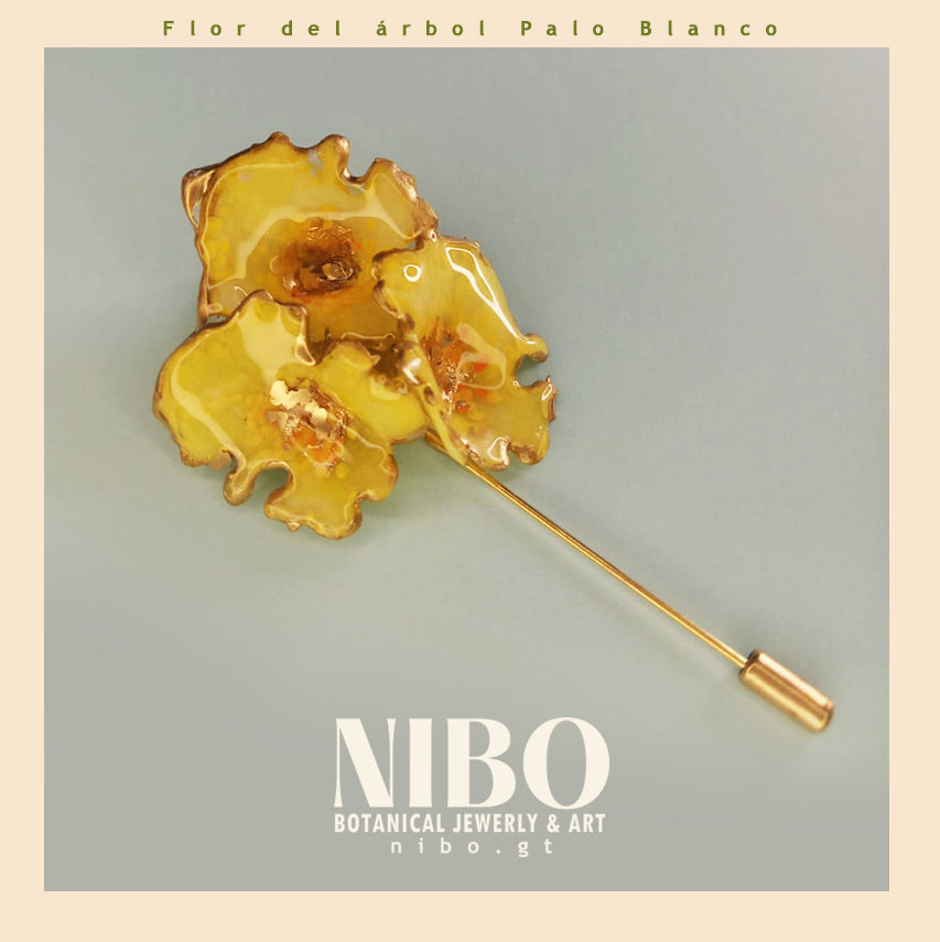 Flor Palo Blanco / Broche de Alfiler